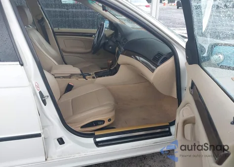 2002 BMW 330I z USA, uszkodzony, nr VIN WBAEV53462KM15864